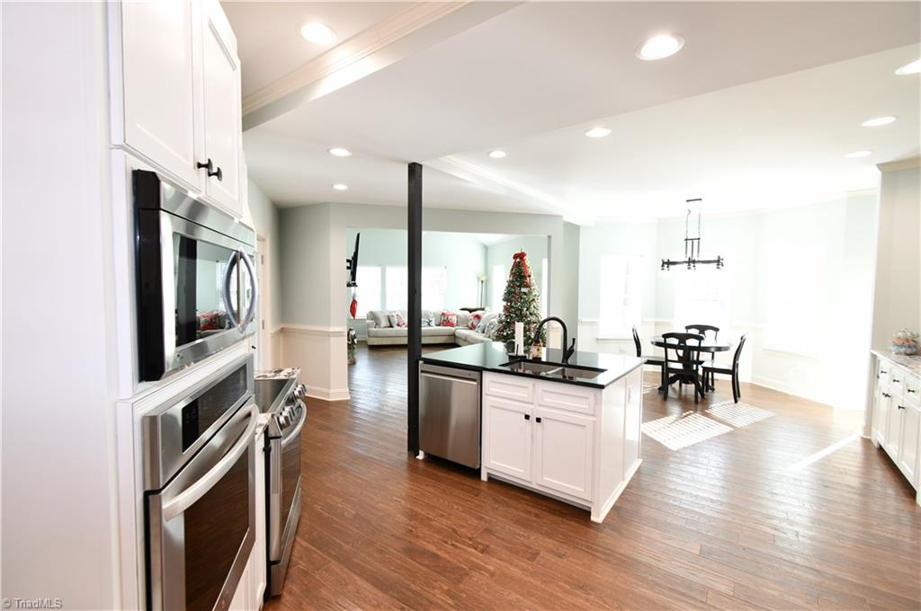 128 Provence Court King, NC 27021 - Photo 24 of 42