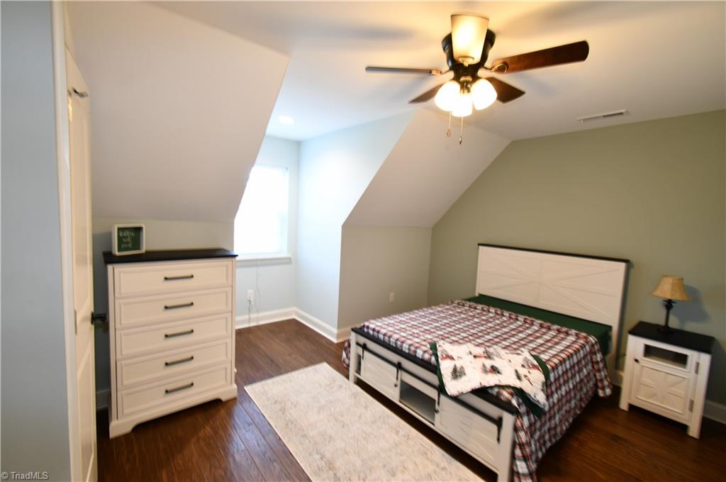 128 Provence Court King, NC 27021 - Photo 33 of 42