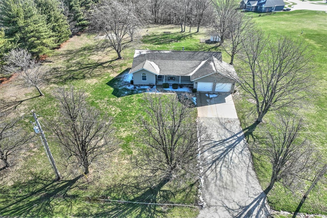 3198 Kathy Court Decatur, IL 62521 - Photo 2 of 40