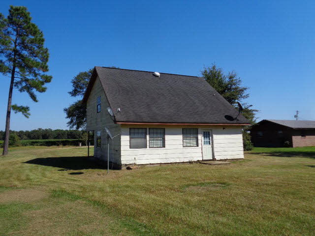 902 14th Avenue Atmore, AL 36502 - Photo 5 of 14