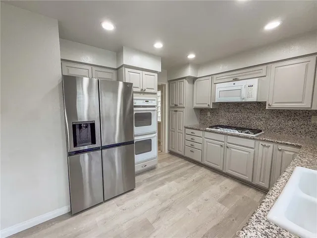 $5,400 | 5018 Evanwood Avenue, Oak Park, CA 91377