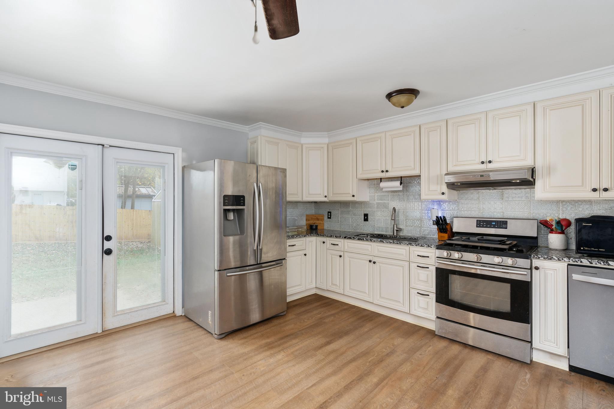 4337 Granby Road Woodbridge, VA 22193 - Photo 5 of 21 Gallery Image 5