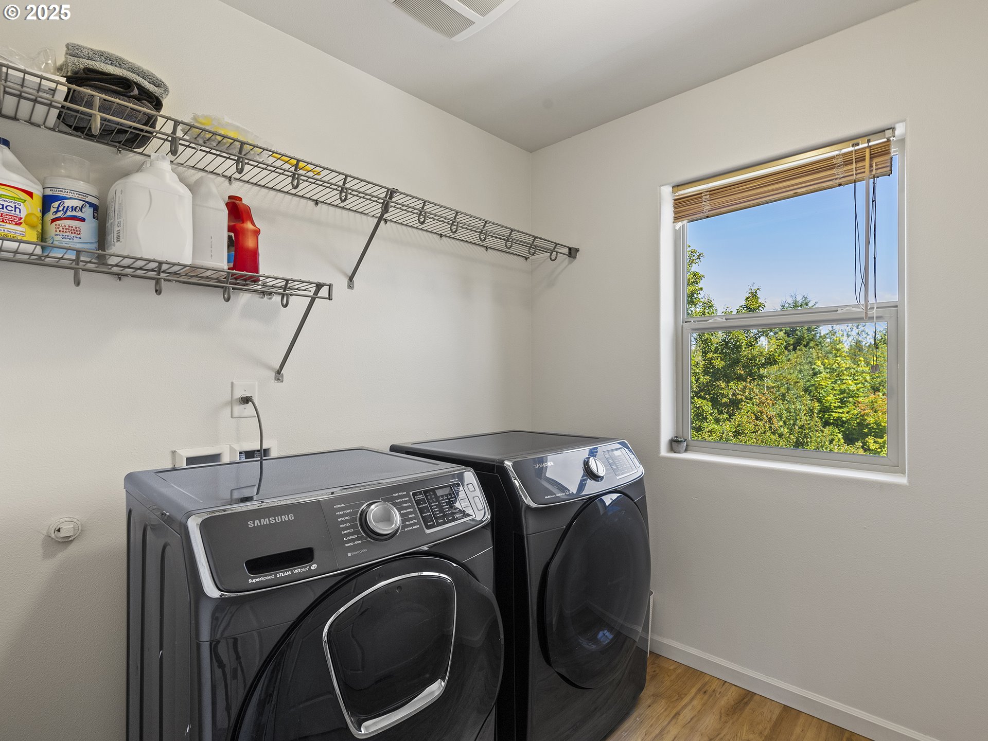 3805 North 3rd Circle Ridgefield, WA 98642 - Photo 19 of 30 a utility room with dryer and washer