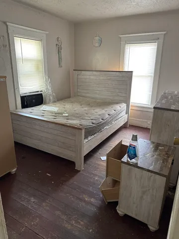 $99,999 | 312-314 South Evergreen Avenue, Kankakee, IL 60901