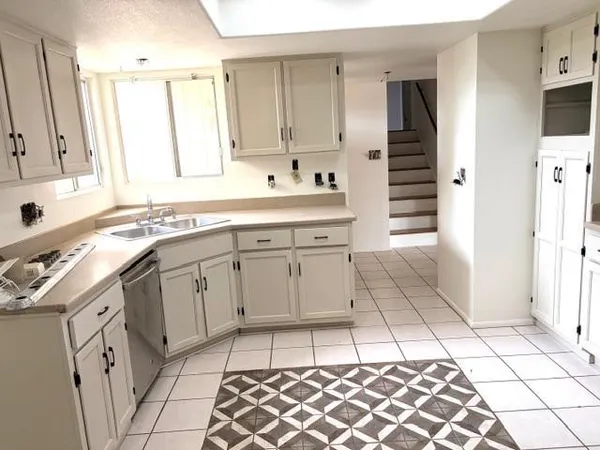 $2,800 | 1840 South Las Palmas Circle, Mesa, AZ 85202