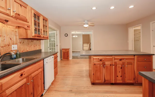 $4,250 | 55 Holbrook Hill Road, Bedford, NH 03110