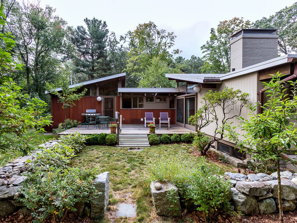 13 Barberry Road Lexington, MA 02421 - Photo 3 of 13