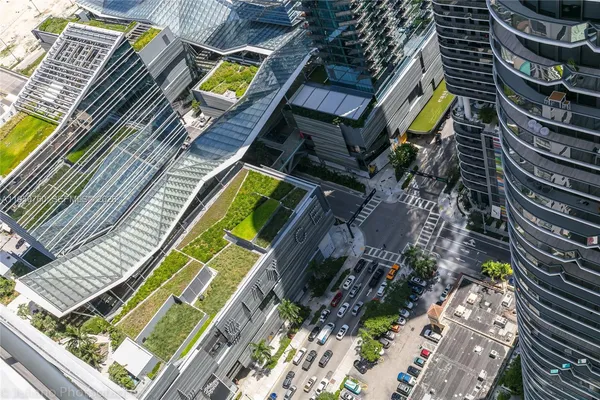 $10,750 | 55 Southwest 9th Street, Unit PH4603, Miami, FL 33130