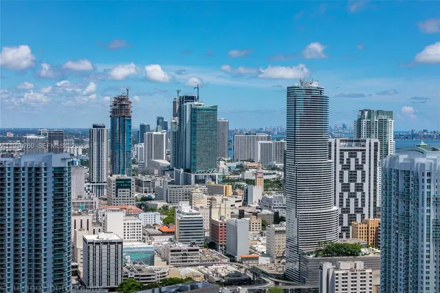 $10,750 | 55 Southwest 9th Street, Unit PH4603, Miami, FL 33130