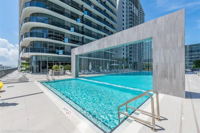 $10,750 | 55 Southwest 9th Street, Unit PH4603, Miami, FL 33130