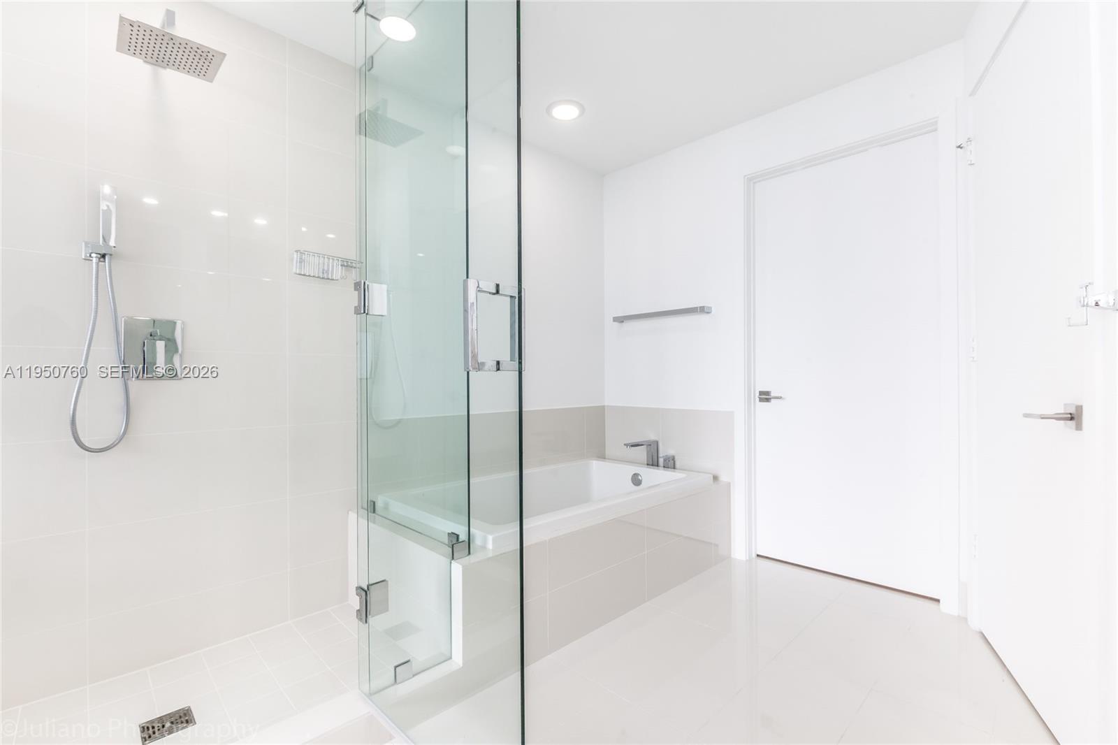 55 Southwest 9th Street, Unit PH4603 Miami, FL 33130 - Photo 22 of 49