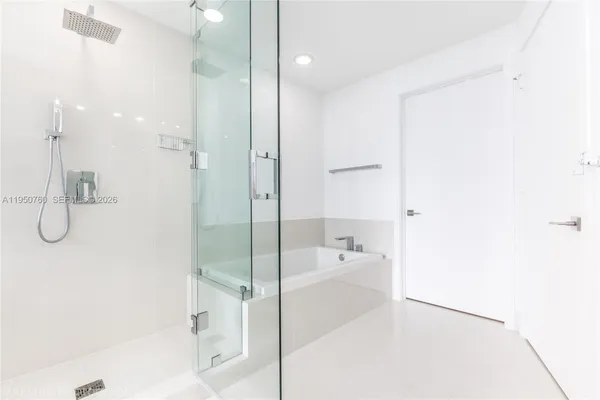 $10,750 | 55 Southwest 9th Street, Unit PH4603, Miami, FL 33130