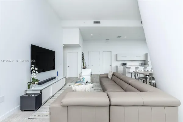 $10,750 | 55 Southwest 9th Street, Unit PH4603, Miami, FL 33130