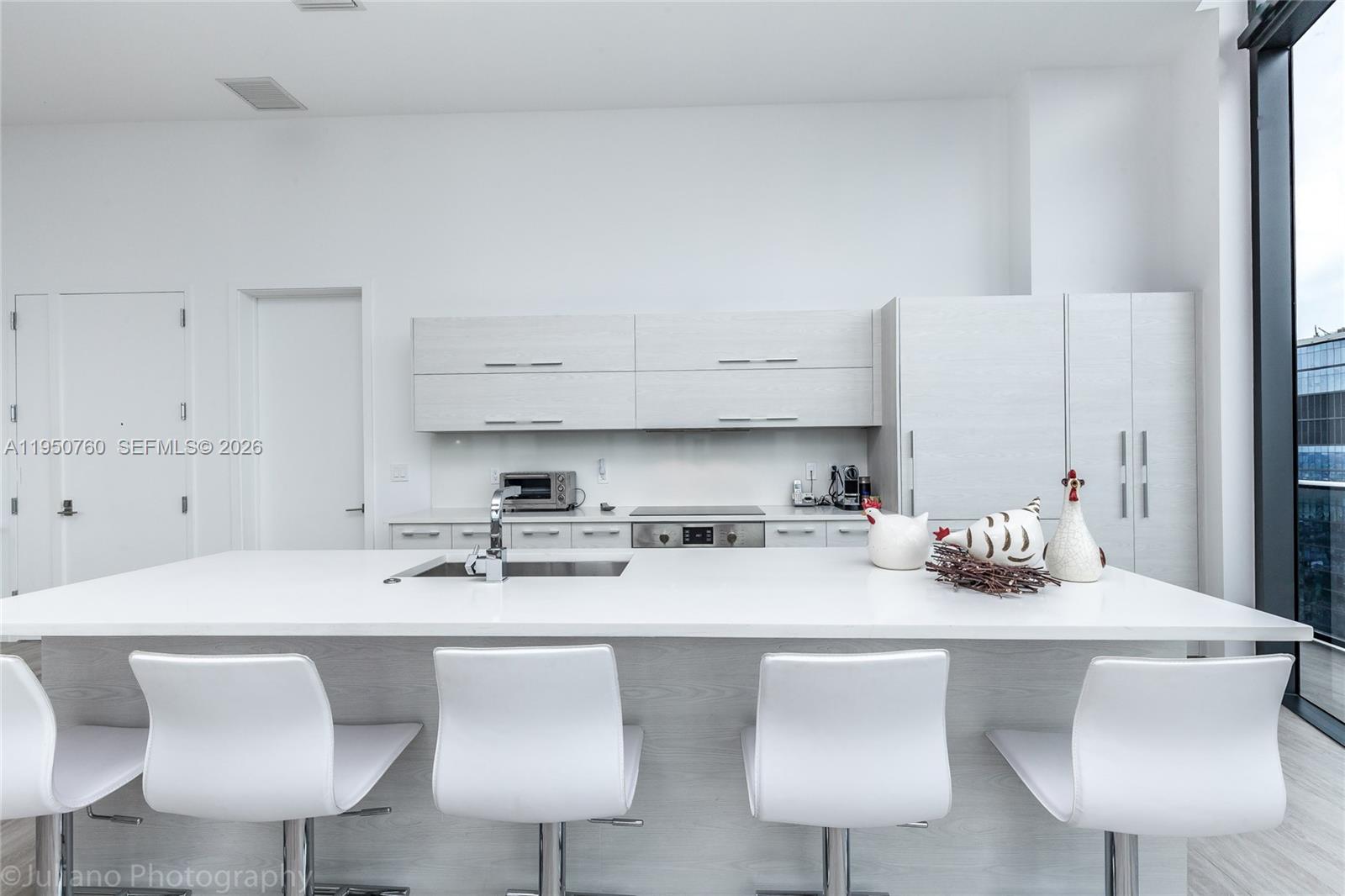 55 Southwest 9th Street, Unit PH4603 Miami, FL 33130 - Photo 40 of 49