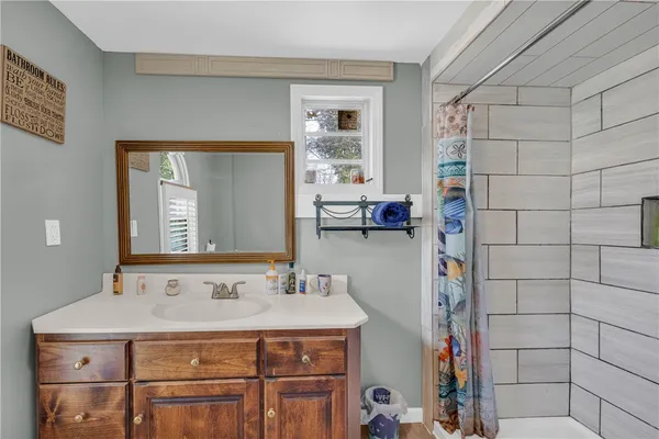 $1,400 | 307 Moore Avenue, Walhalla, SC 29691