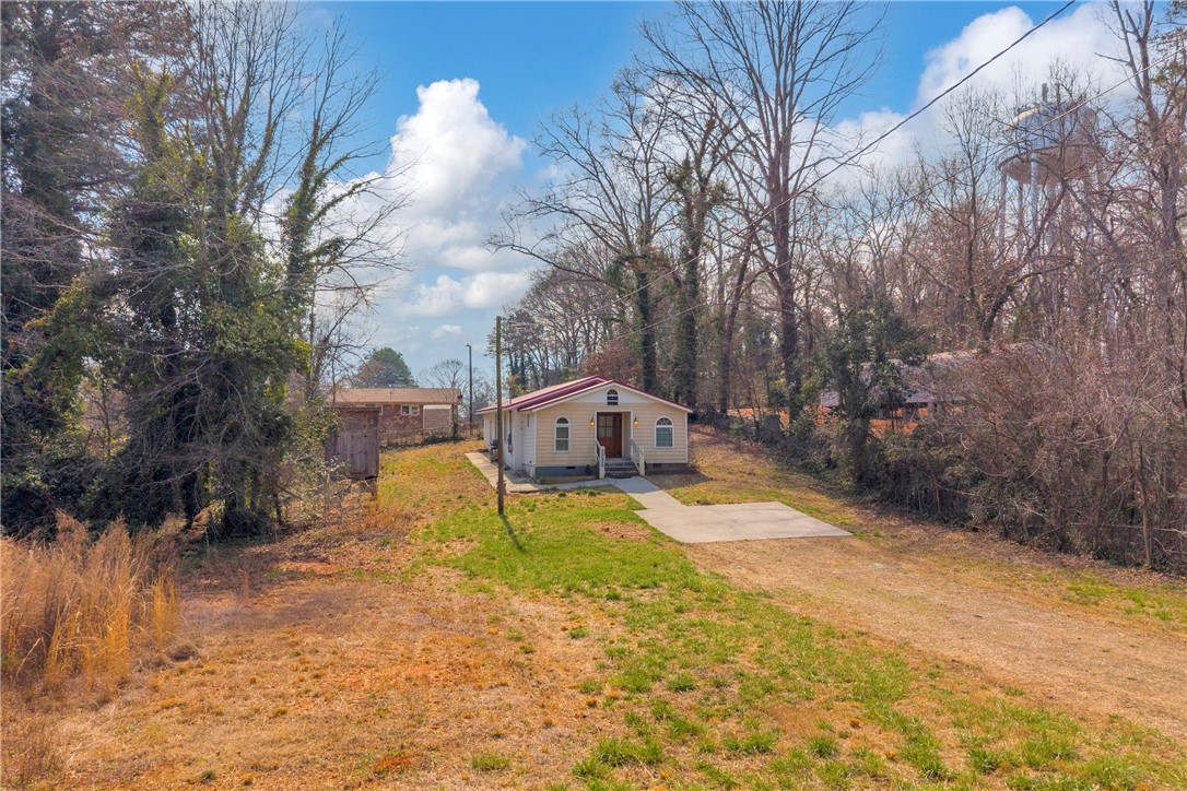 307 Moore Avenue Walhalla, SC 29691 - Photo 35 of 50