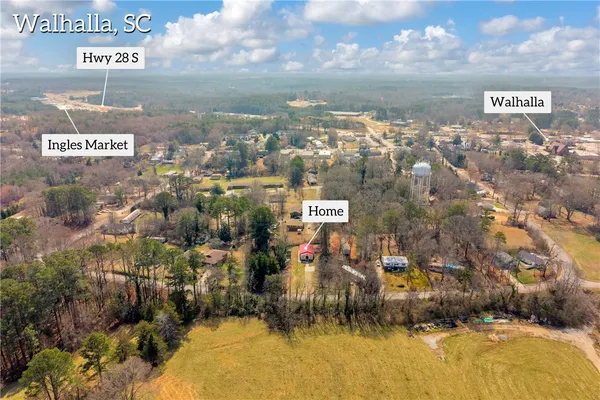 $1,400 | 307 Moore Avenue, Walhalla, SC 29691