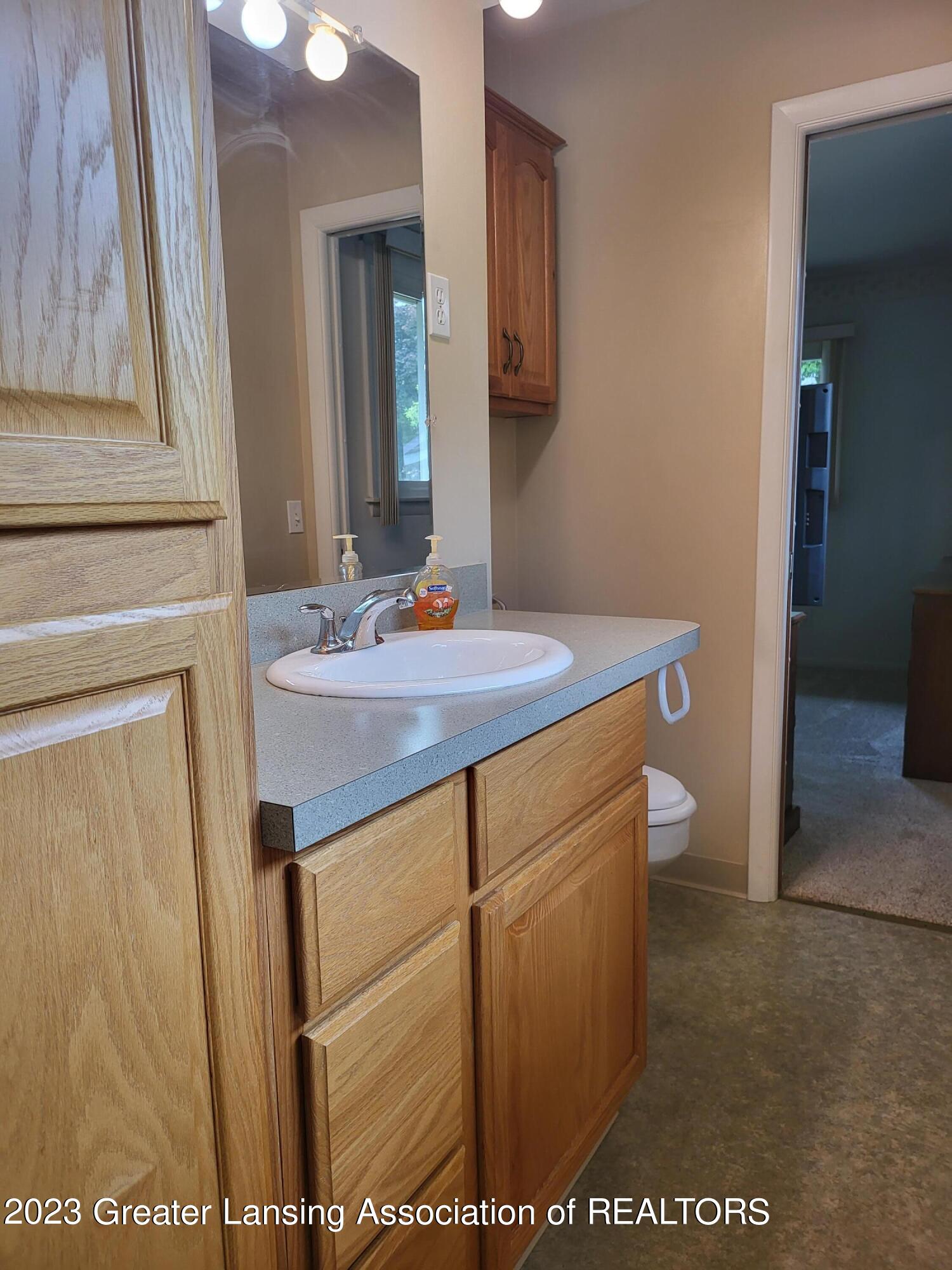 11325 Nixon Road Grand Ledge, MI 48837 - Photo 17 of 31 20230623_114815
