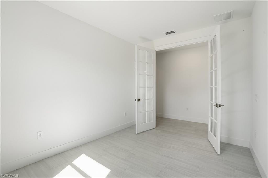 2148 Sequoia Court Naples, FL 34113 - Photo 20 of 48