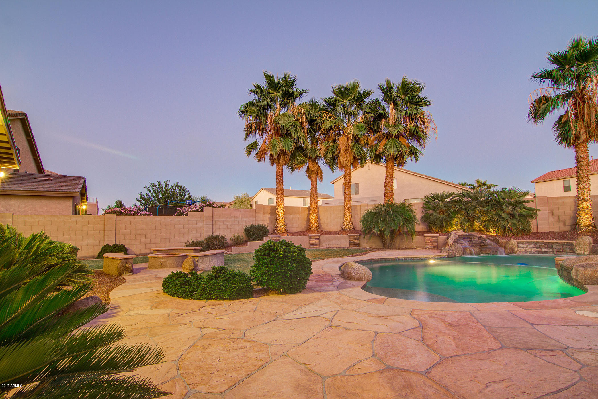 9809 South Reidar Road Laveen, AZ 85339 - Photo 2 of 30 Back yard