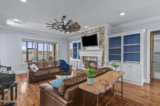 $669,900 | 155 Harbor View Drive, Madison, MS 39110