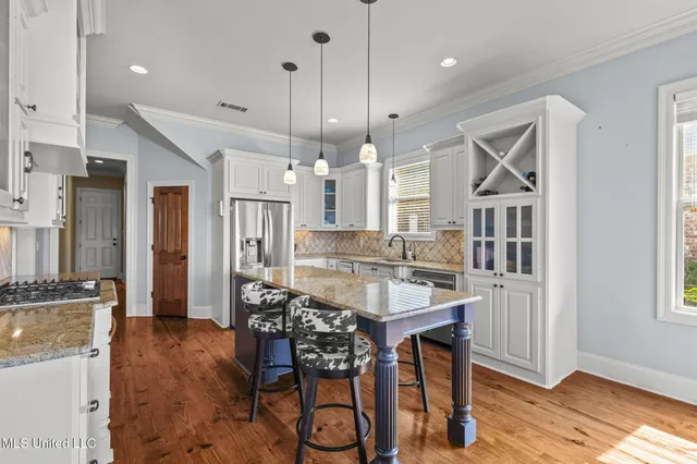 $669,900 | 155 Harbor View Drive, Madison, MS 39110