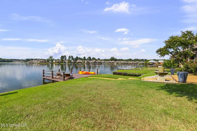 $669,900 | 155 Harbor View Drive, Madison, MS 39110