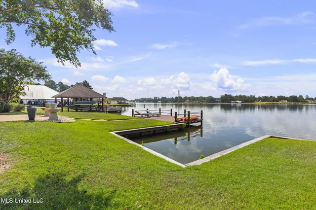 $669,900 | 155 Harbor View Drive, Madison, MS 39110