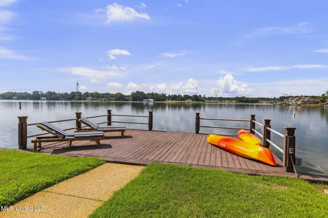 $669,900 | 155 Harbor View Drive, Madison, MS 39110