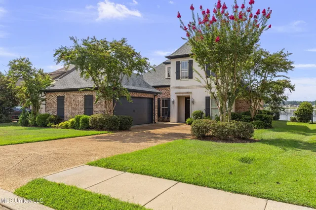 $669,900 | 155 Harbor View Drive, Madison, MS 39110