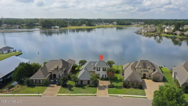 $669,900 | 155 Harbor View Drive, Madison, MS 39110