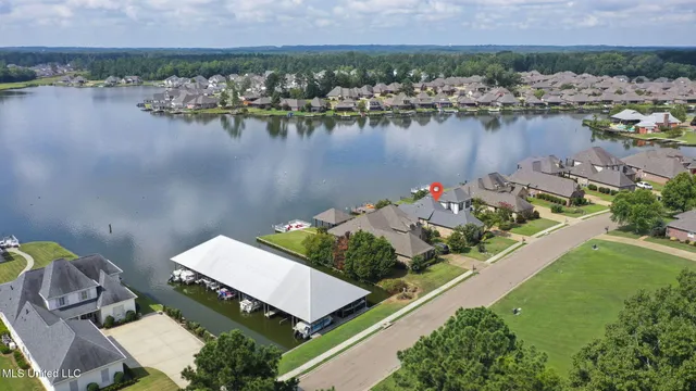 $669,900 | 155 Harbor View Drive, Madison, MS 39110