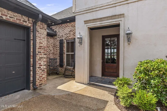 $669,900 | 155 Harbor View Drive, Madison, MS 39110