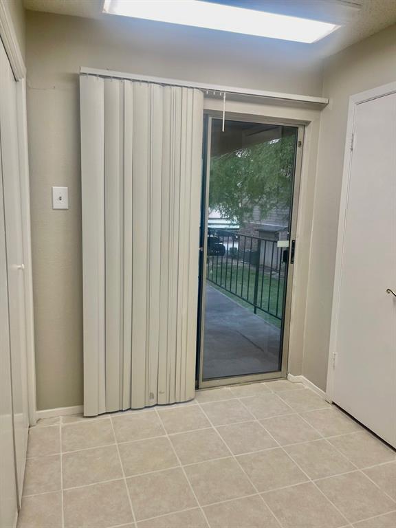 5300 Keller Springs Road, Unit 2080 Dallas, TX 75248 - Photo 15 of 28 a view of a porch