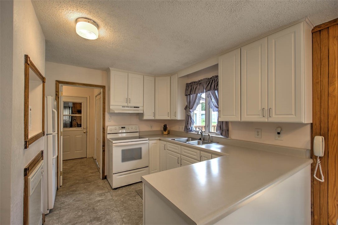 49 Berry Drive Decatur, IL 62526 - Photo 10 of 30