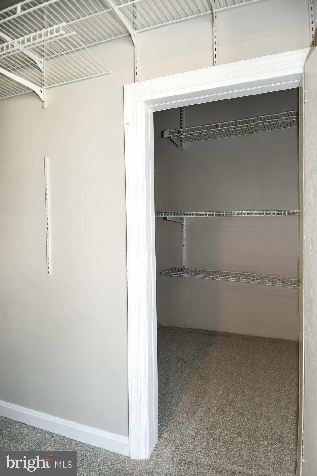 53 Essex Square Sterling, VA 20164 - Photo 20 of 25 a view of small space