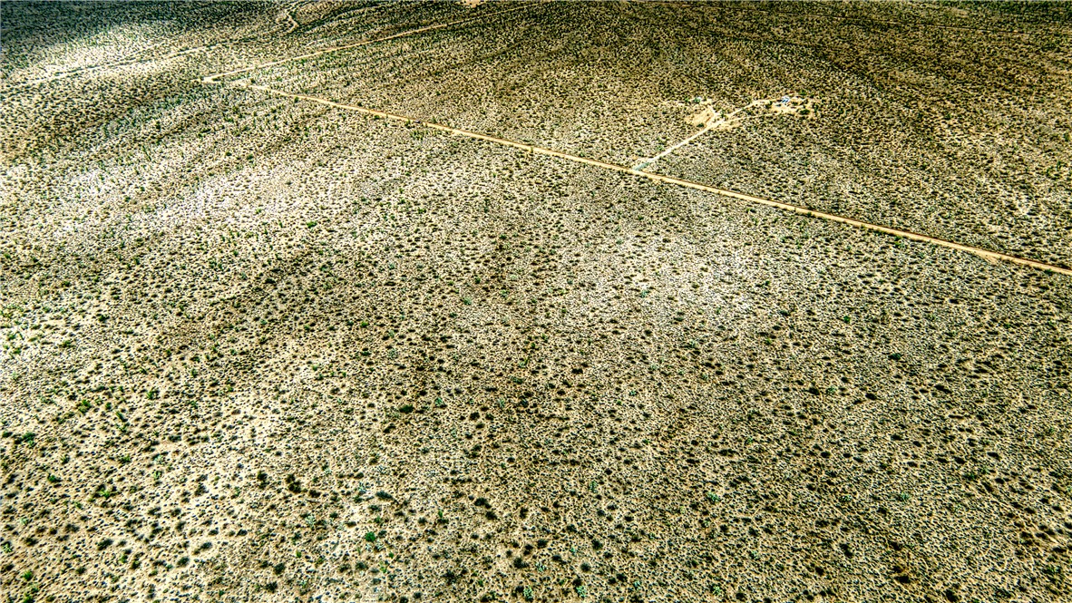 19595 South Kit Carson Road Yucca, AZ 86438 - Photo 10 of 18 Detailed view