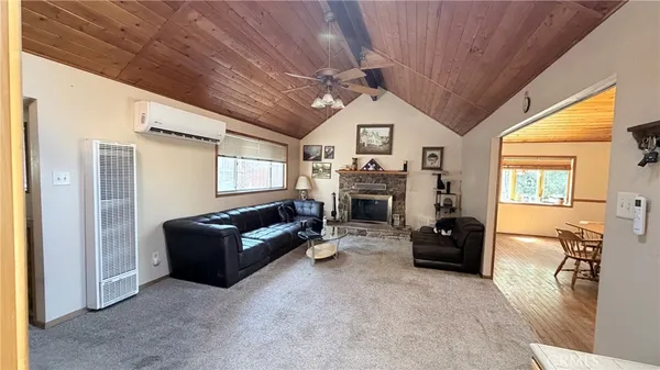 $479,999 | 635 Acacia Drive, Crestline, CA 92325