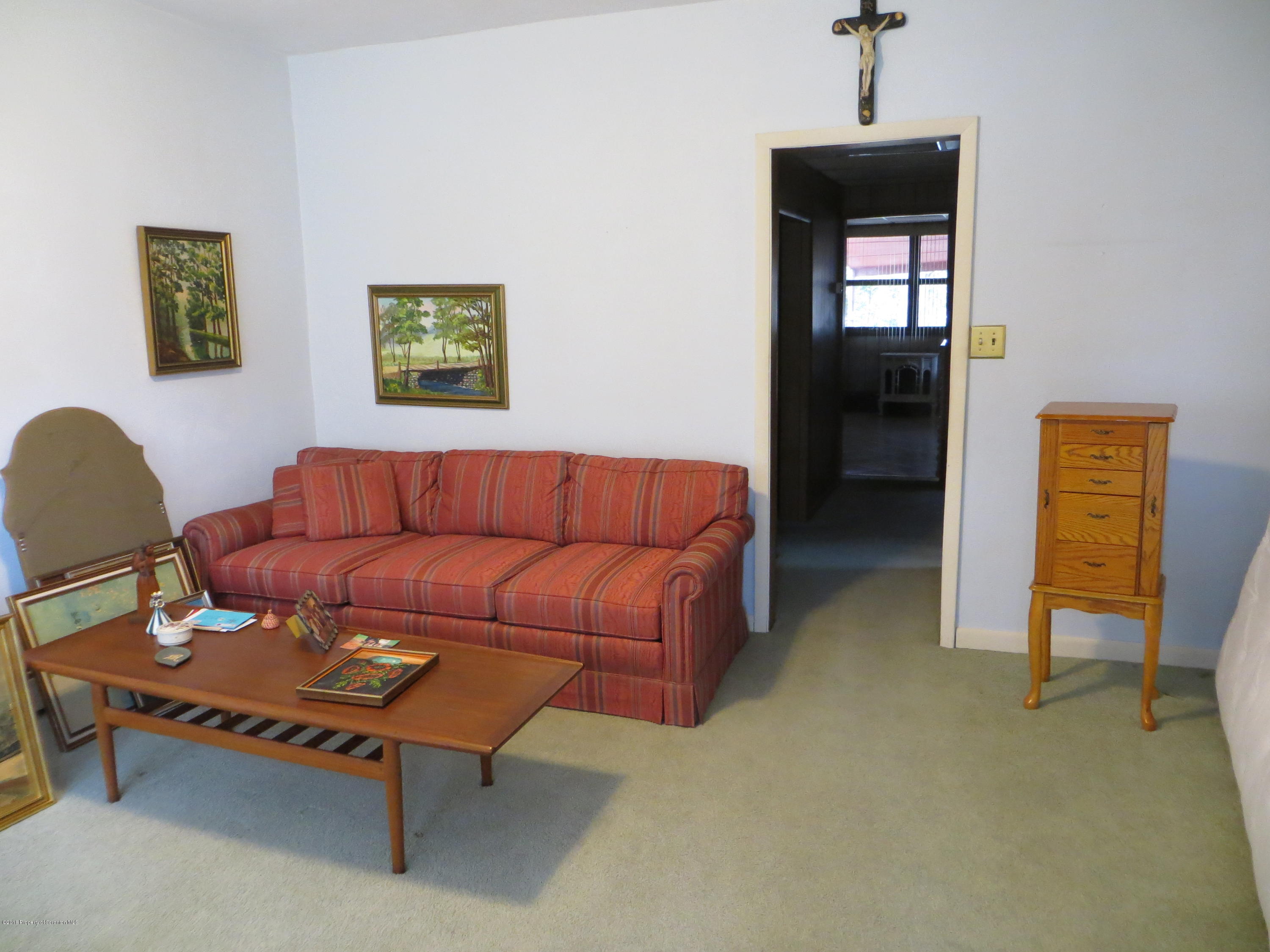 207 Main Street Moosic, PA 18507 - Photo 14 of 38