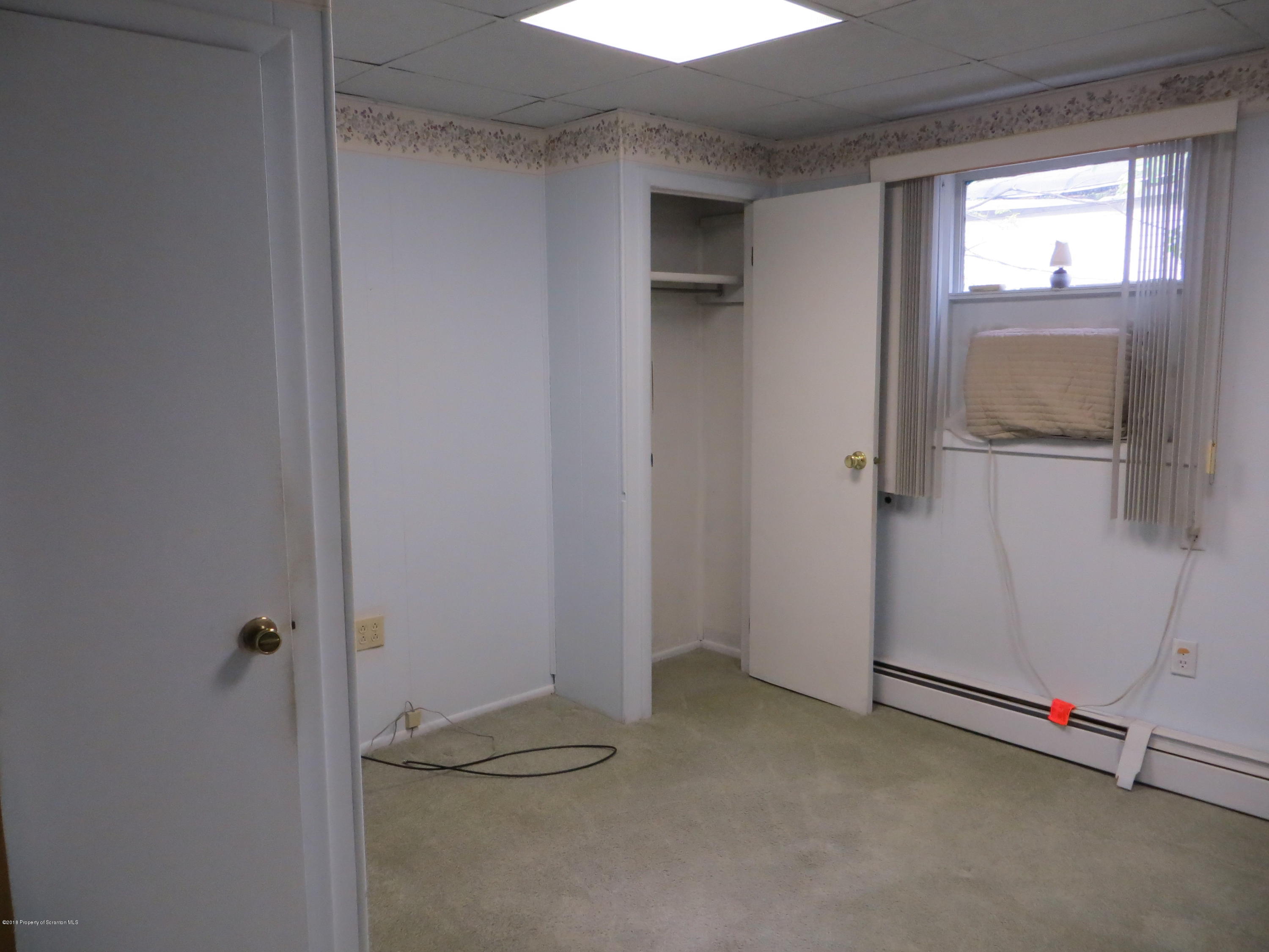 207 Main Street Moosic, PA 18507 - Photo 24 of 38