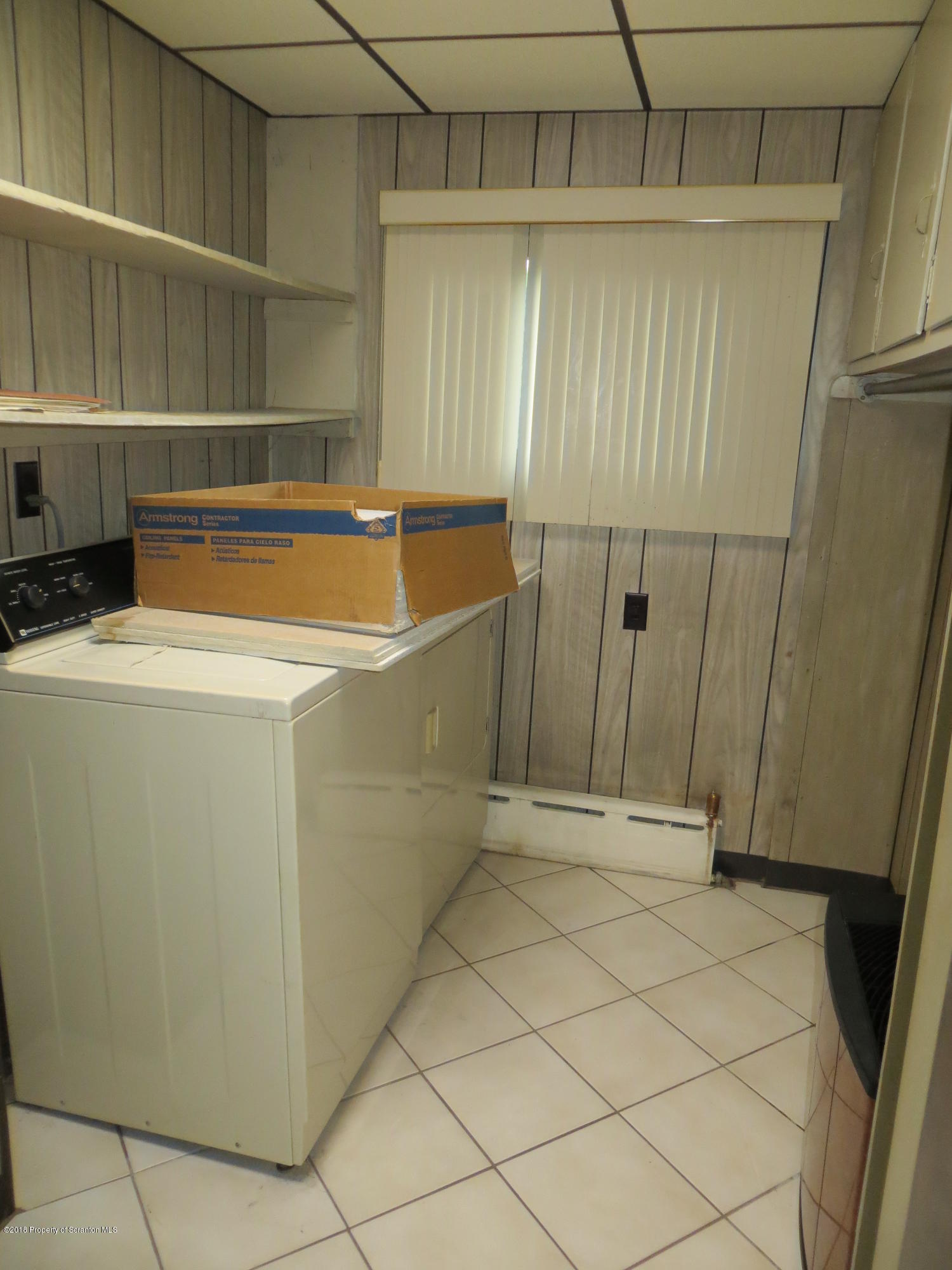 207 Main Street Moosic, PA 18507 - Photo 28 of 38