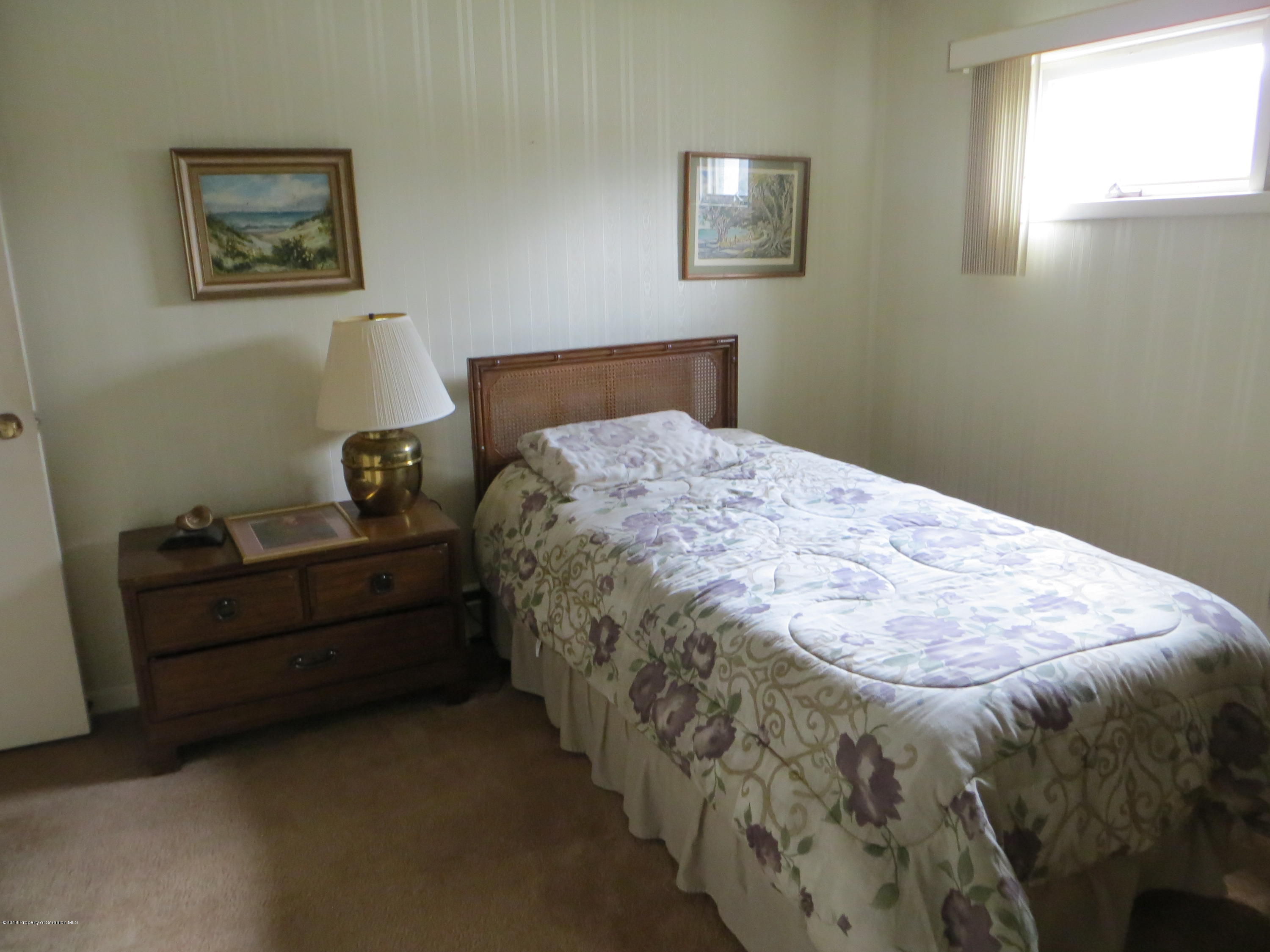 207 Main Street Moosic, PA 18507 - Photo 32 of 38