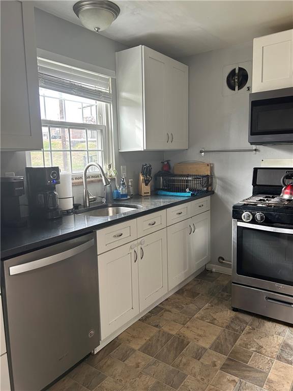 1070 Arbor Drive Pittsburgh, PA 15220 - Photo 12 of 35