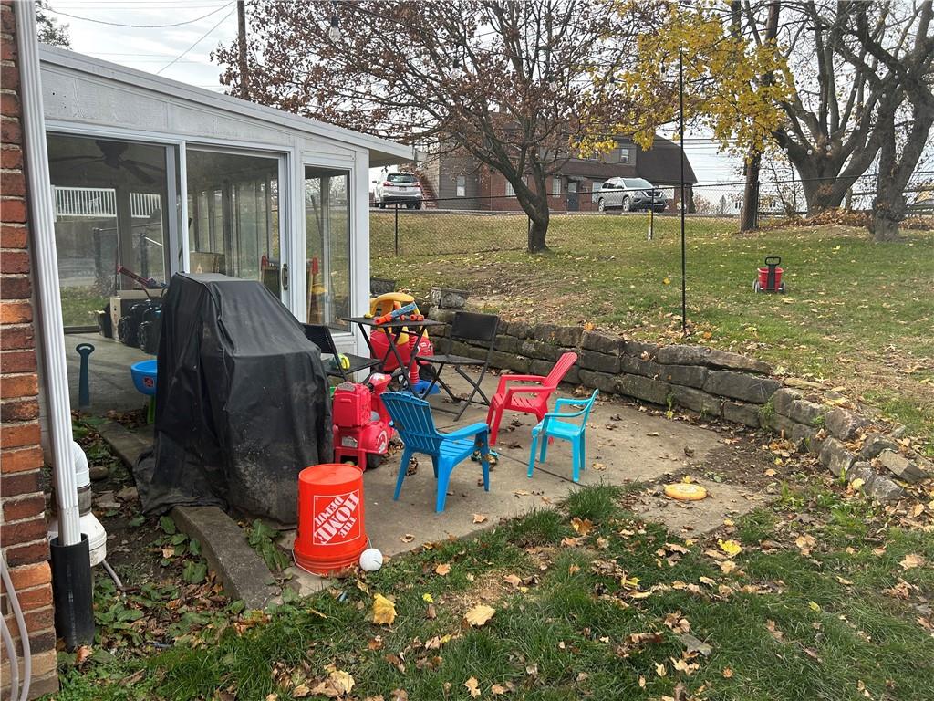 1070 Arbor Drive Pittsburgh, PA 15220 - Photo 20 of 35