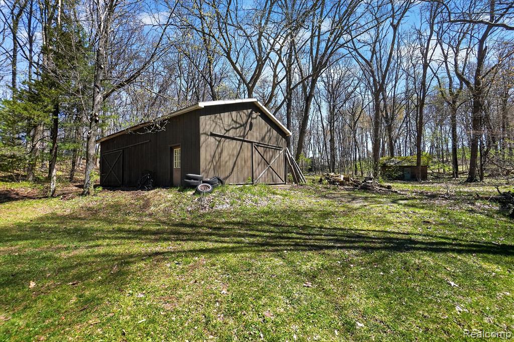 3301 Jewell Road Howell, MI 48843 - Photo 26 of 41