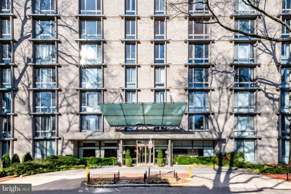 $1,950 | 940 25th Street Northwest, Unit 407S, Washington, DC 20037