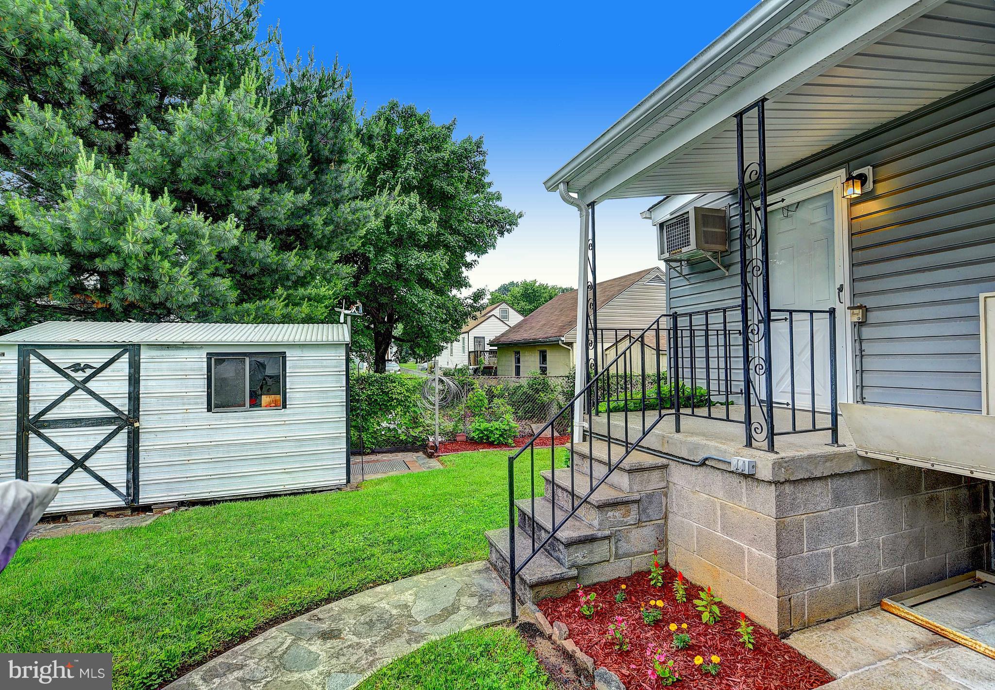952 Lance Avenue Baltimore, MD 21221 - Photo 28 of 30 Exterior (Rear)
