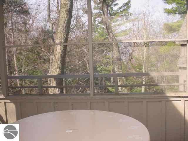 43 Woodridge Road Maple City, MI 49664 - Photo 7 of 9 1687429-6.JPG