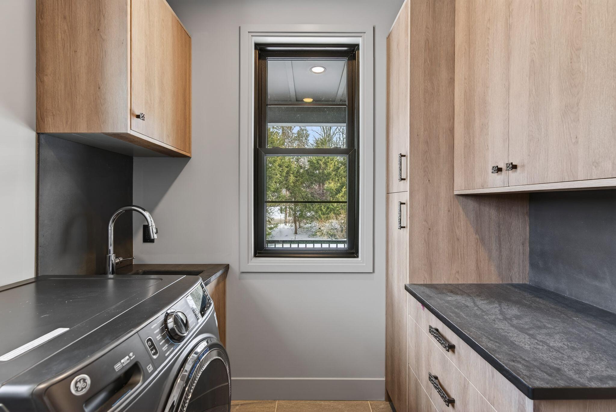 448 Blackstrap Road Falmouth, ME 04105 - Photo 24 of 57 L2