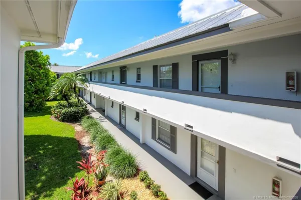 a view of an entryway of the house